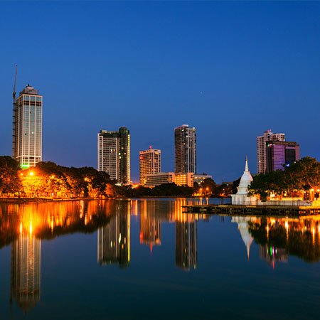 The Vibrant Pulse of Colombo image